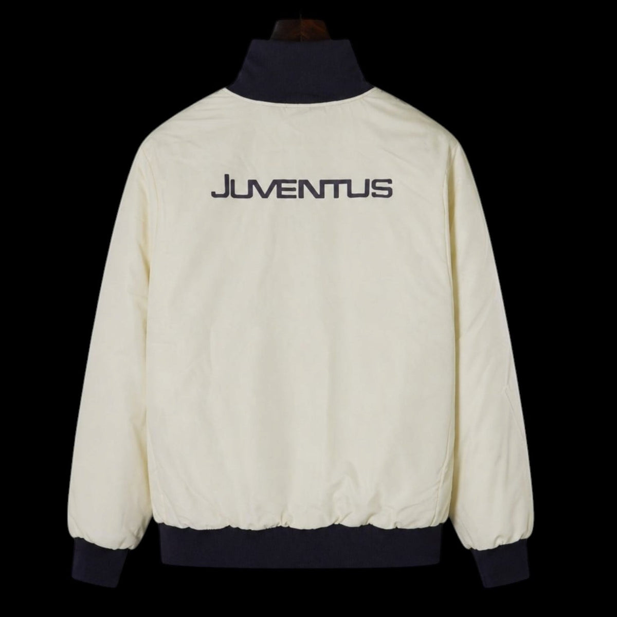 Juventus Coupe Vent EQT Beige 26/27 – photo 2