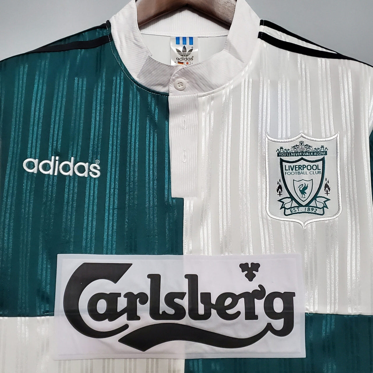 Liverpool Maillot Rétro 95/96 – photo 8
