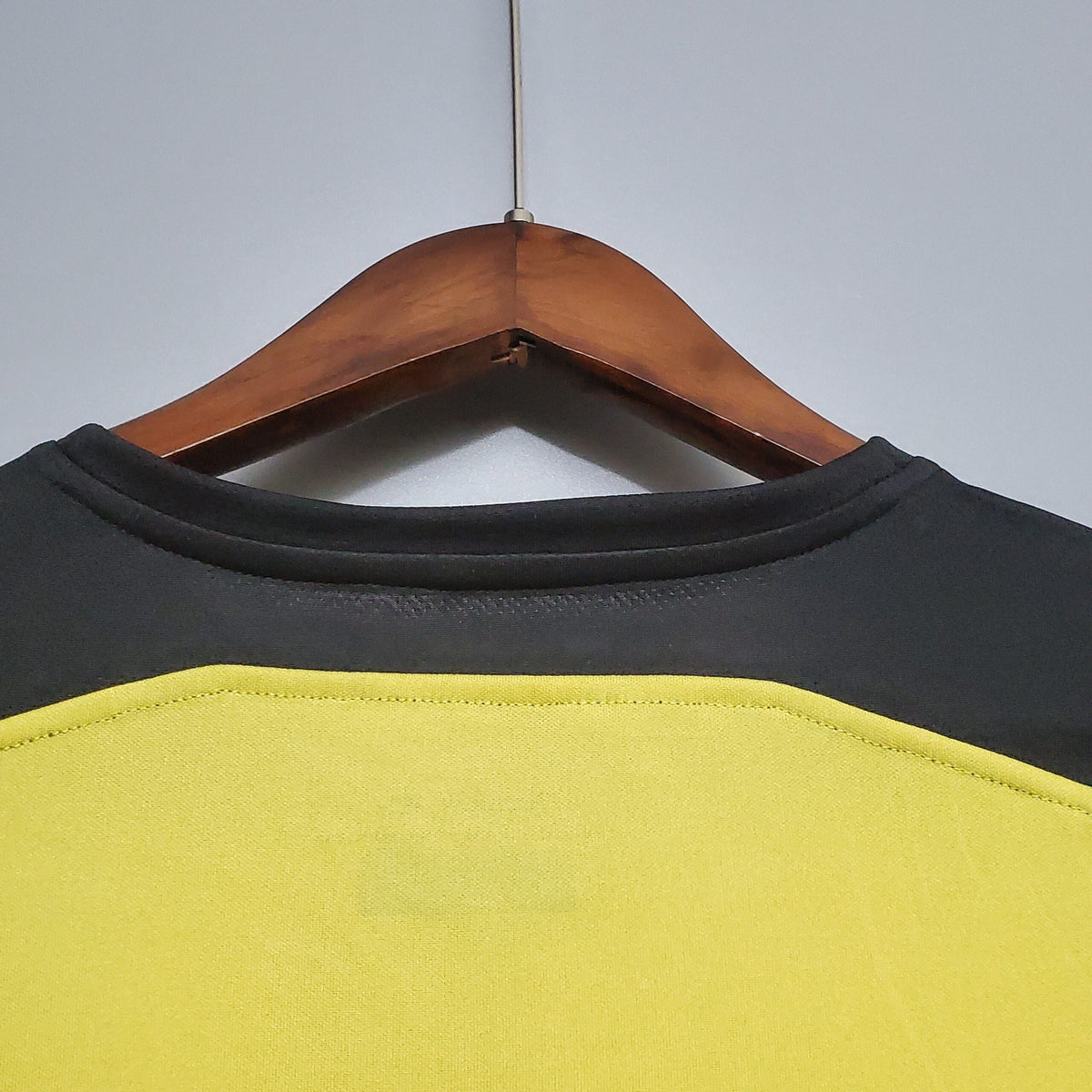 Liverpool Maillot Rétro 04/05 – photo 8