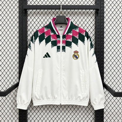 Real Madrid Veste Coupe-Vent – Blanche – Motifs géométriques – vue avant