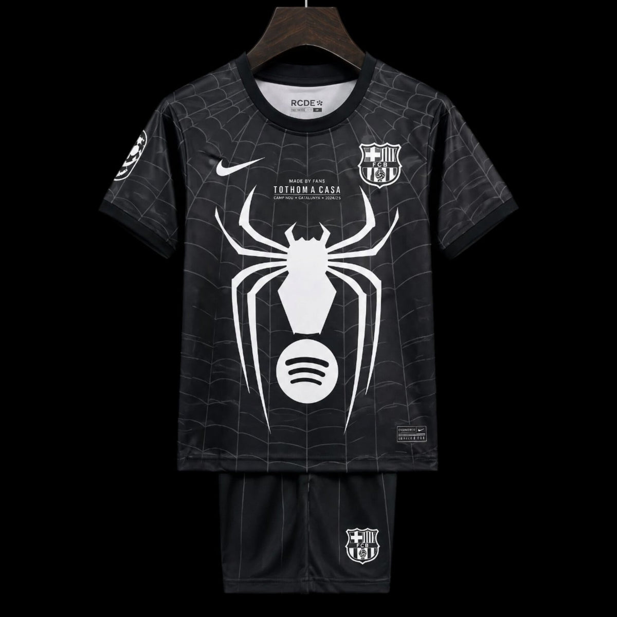 Barcelone x Spider Man Venom Maillot 26/27 – Enfant